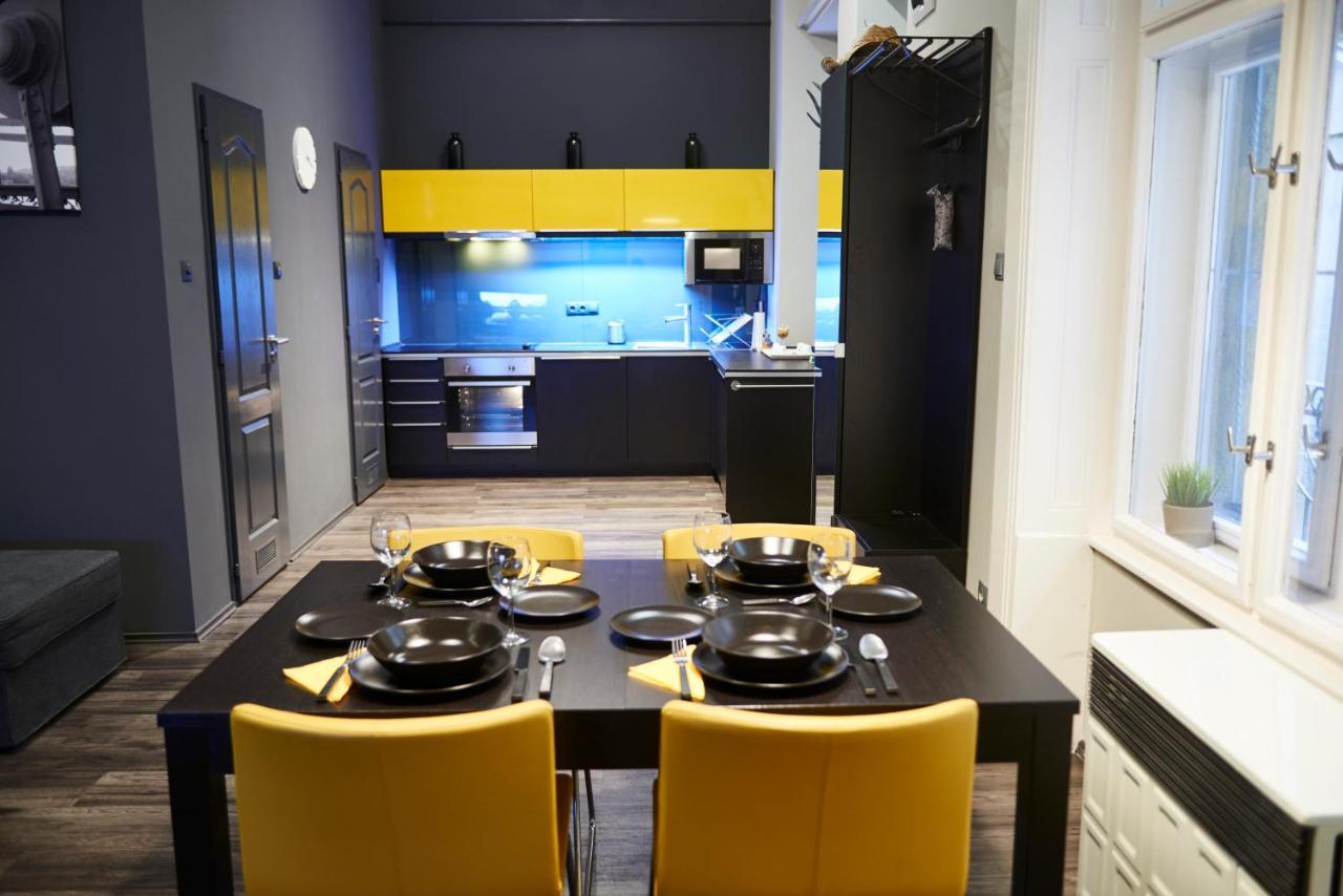 Central Location Yellow-Black Apartment Budapest Exterior foto