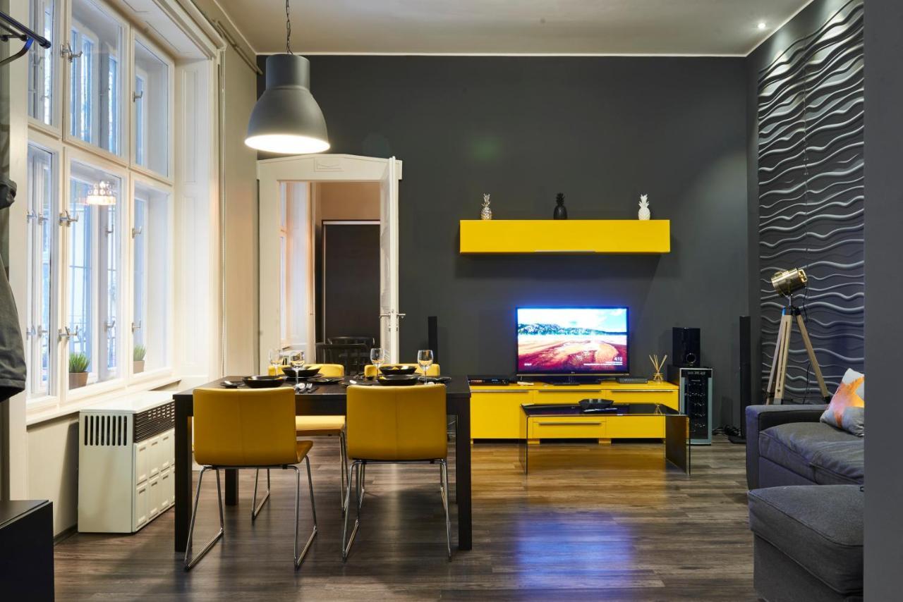 Central Location Yellow-Black Apartment Budapest Exterior foto